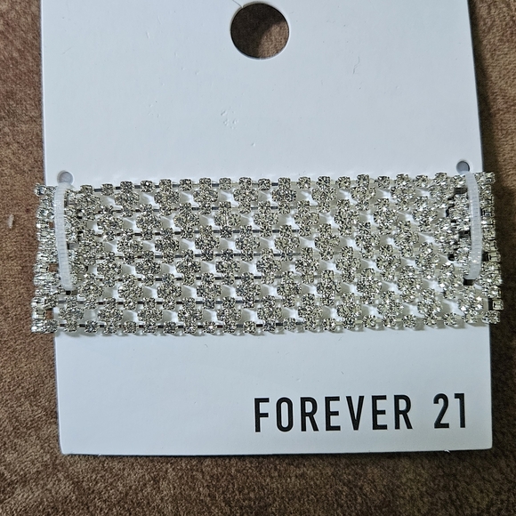 Forever 21 Jewelry - Forever 21 Dazzling Silver Mesh Bracelet